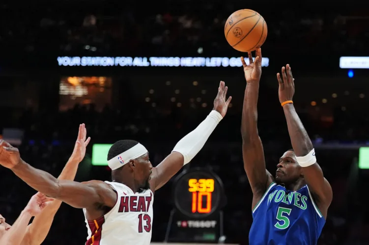 Edwards hits 9 3-pointers, scores 45 as Timberwolves beat Heat